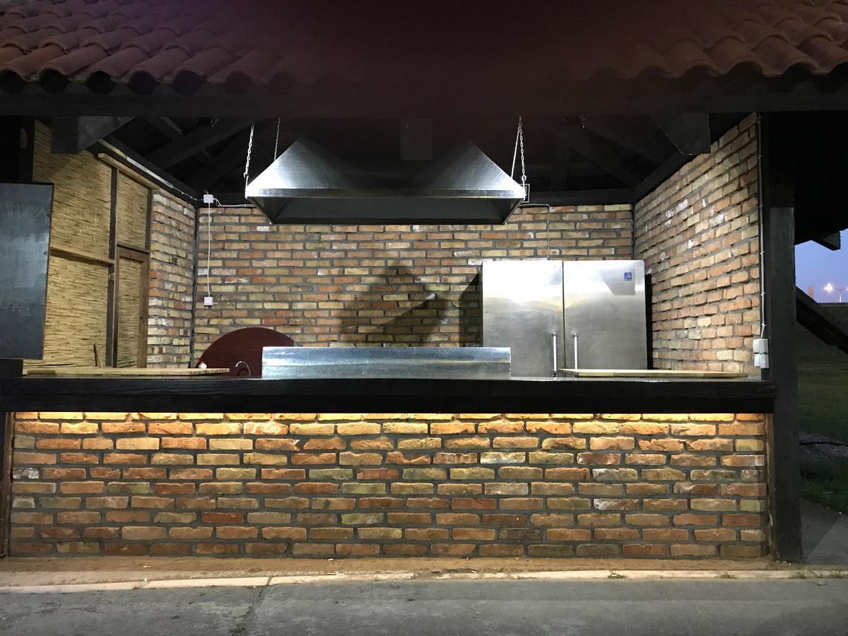 Motel Stari Hrast Markovac Εξωτερικό φωτογραφία